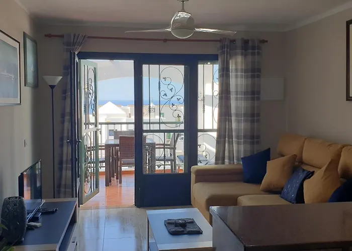 The Ravens Puerto del Carmen (Lanzarote)